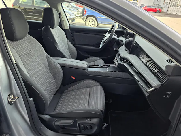 Škoda Superb Combi 2.0 TDi Selection 4x4 DSG