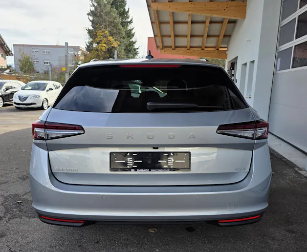 Škoda Superb Combi 2.0 TDi Selection 4x4 DSG