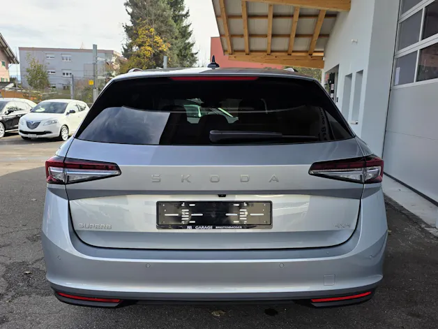 Škoda Superb Combi 2.0 TDi Selection 4x4 DSG