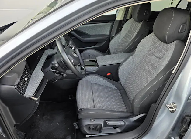 Škoda Superb Combi 2.0 TDi Selection 4x4 DSG