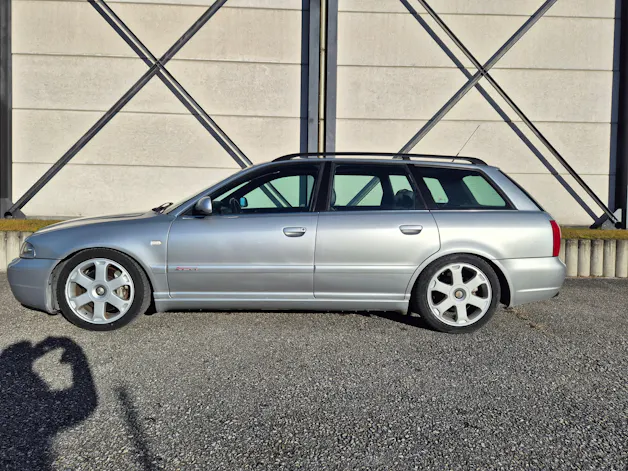 Audi S4 Avant quattro