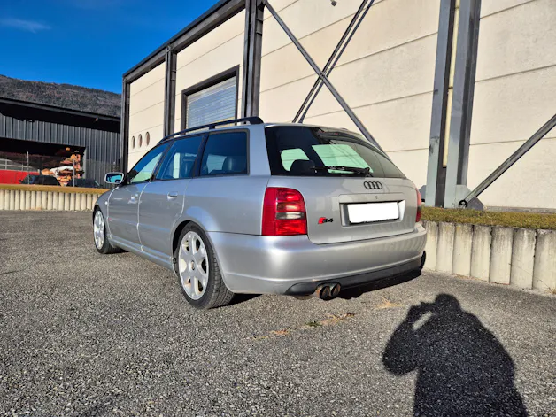 Audi S4 Avant quattro