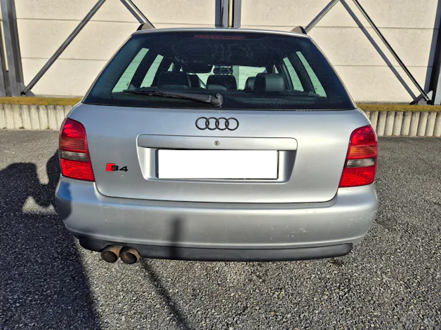 Audi S4 Avant quattro