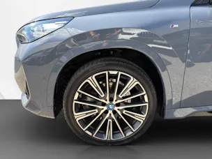 BMW iX1 xDrive 30 M Sport