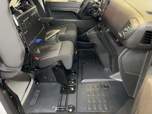 Fiat Scudo-e Kaw. 75 kWh/136 L2 verglast Swiss Worker