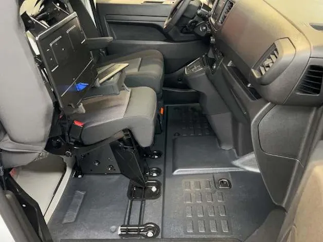 Fiat Scudo-e Kaw. 75 kWh/136 L2 verglast Swiss Worker