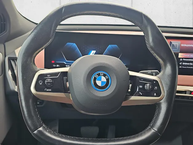 BMW iX xDrive50