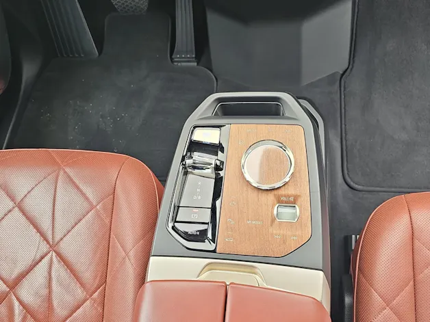 BMW iX xDrive50