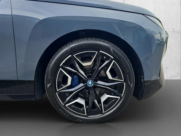 BMW iX xDrive50