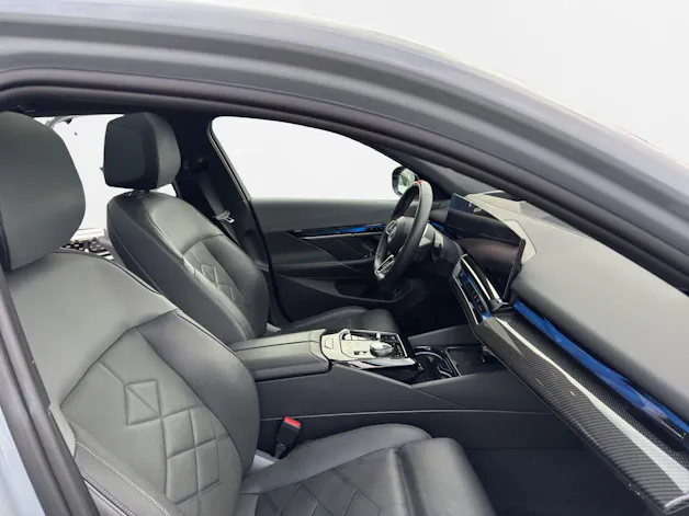 BMW i5 M60 xDrive
