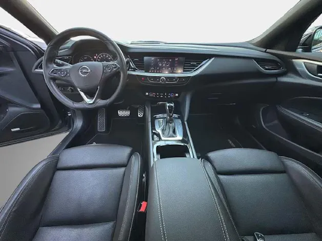 Opel Insignia ST 2.0T/230 GSi 4x4