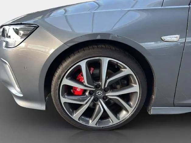 Opel Insignia ST 2.0T/230 GSi 4x4