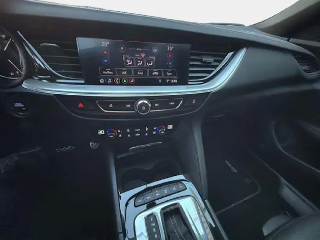 Opel Insignia ST 2.0T/230 GSi 4x4