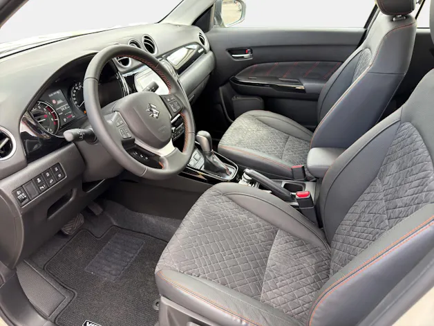 Suzuki Vitara 1.4T/110 Black Edition Top Hybrid 4x4