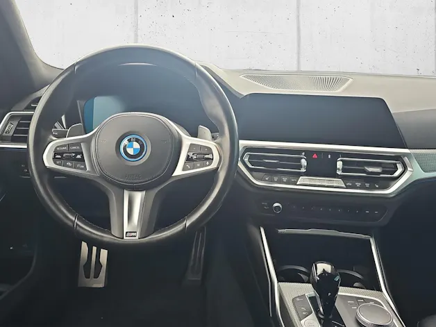 BMW 320e Tour. M Sport Steptr