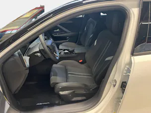 Opel Astra ST 1.2T/130 GS