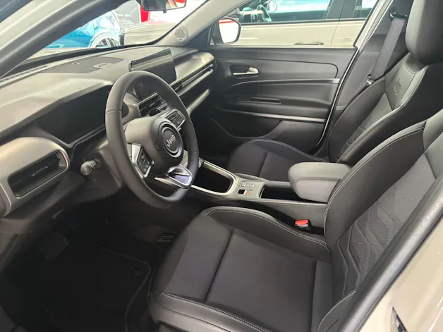 Jeep Avenger 1.2 Turbo MHEV Swiss Altitude