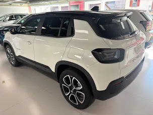 Jeep Avenger 1.2 Turbo MHEV Swiss Altitude