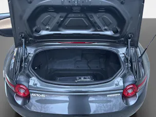 Mazda MX-5 2.0/184 Kazari