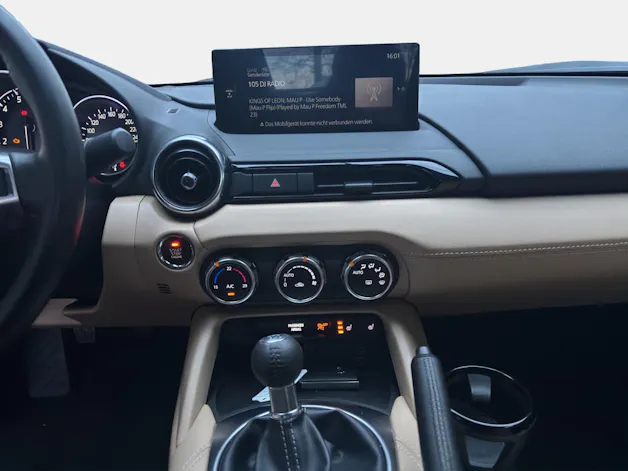 Mazda MX-5 2.0/184 Kazari