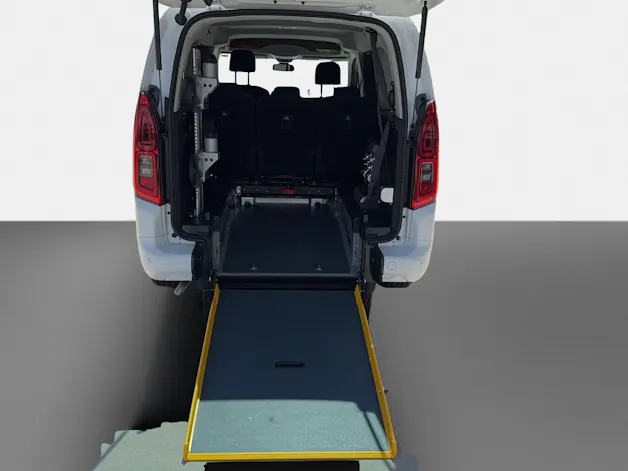 Opel Combo Life Rollstuhltransporter 1.5D/130 XL