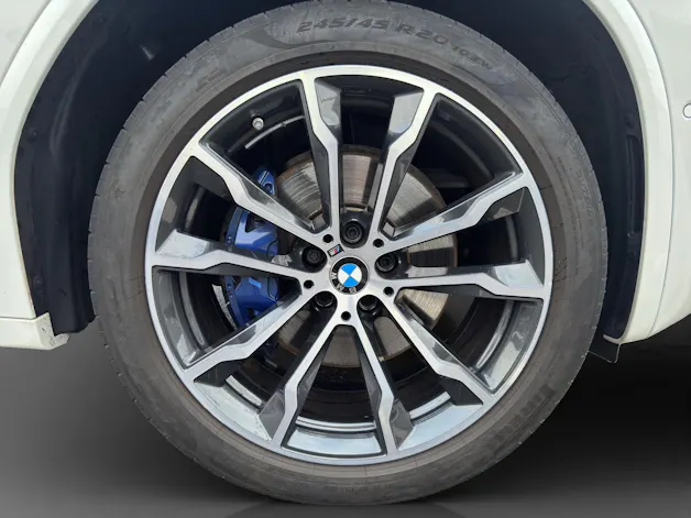 BMW X4 M40i