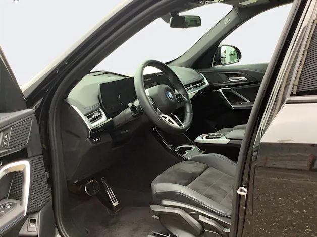 BMW iX1 xDrive 30 M Sport