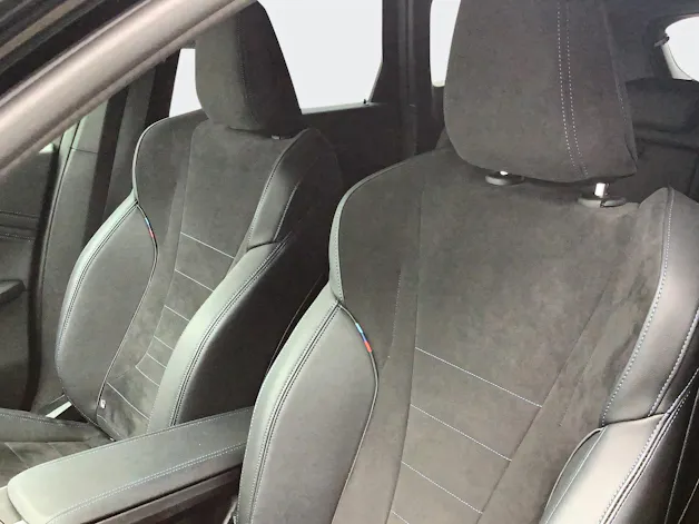 BMW iX1 xDrive 30 M Sport