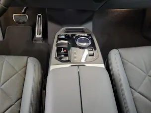 BMW iX xDrive45 M Sport Pro