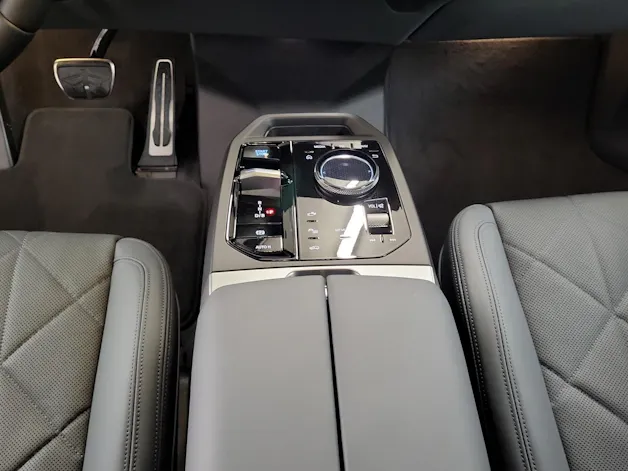 BMW iX xDrive45 M Sport Pro