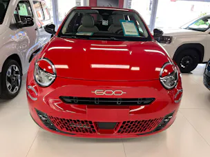 Fiat 600h Mild Hybrid Icon Swiss Edition