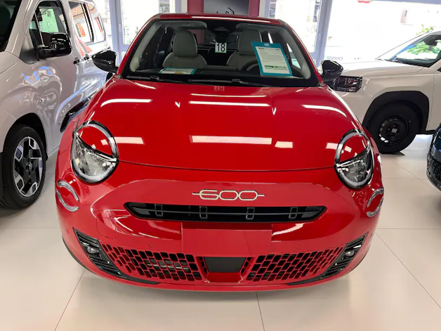 Fiat 600h Mild Hybrid Icon Swiss Edition