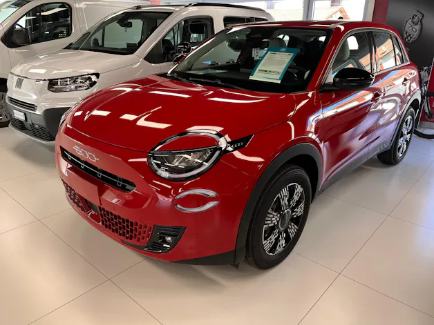 Fiat 600h Mild Hybrid Icon Swiss Edition