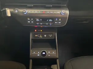 Hyundai Kona EV 65.4 kWh Premium / Amplia
