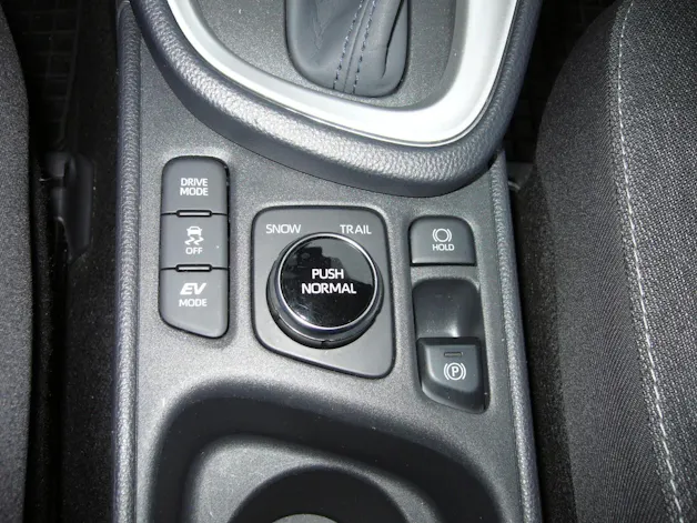Toyota Yaris Cross 1.5 Comfort e-CVT AWDi Voll-Hybrid 4x4