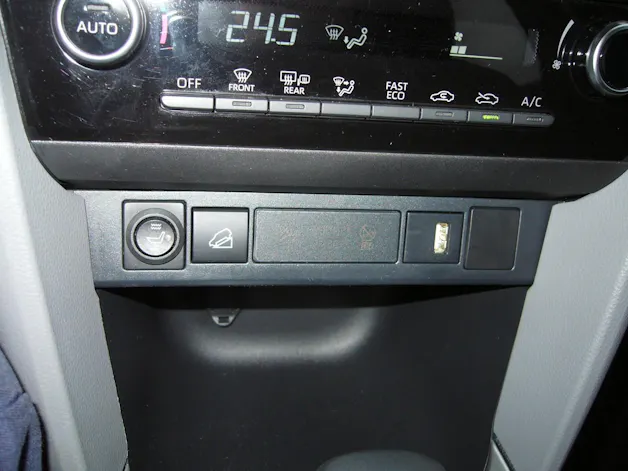 Toyota Yaris Cross 1.5 Comfort e-CVT AWDi Voll-Hybrid 4x4