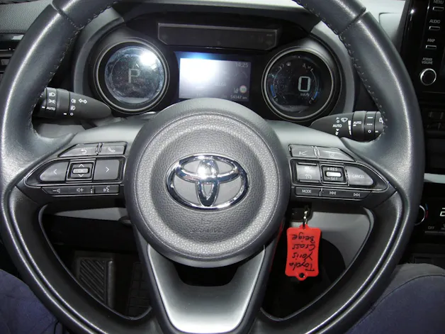 Toyota Yaris Cross 1.5 Comfort e-CVT AWDi Voll-Hybrid 4x4