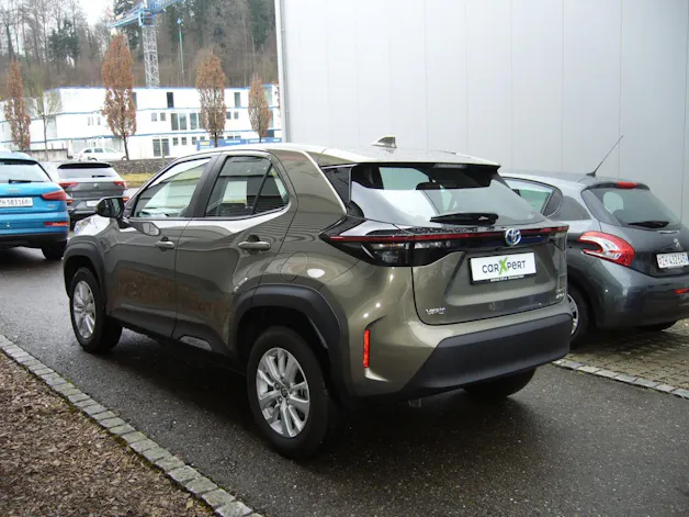 Toyota Yaris Cross 1.5 Comfort e-CVT AWDi Voll-Hybrid 4x4