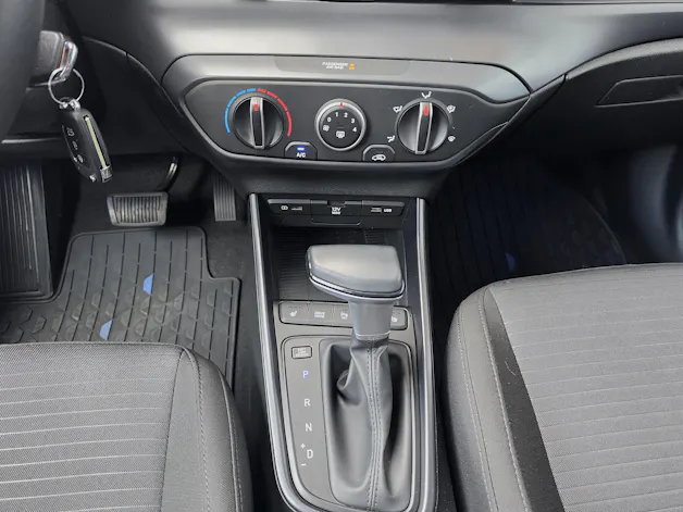 Hyundai i20 1.0 T-GDi Amplia DCT