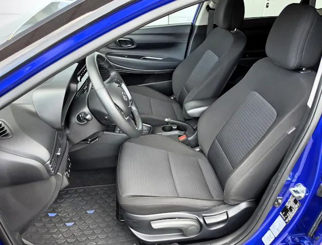 Hyundai i20 1.0 T-GDi Amplia DCT