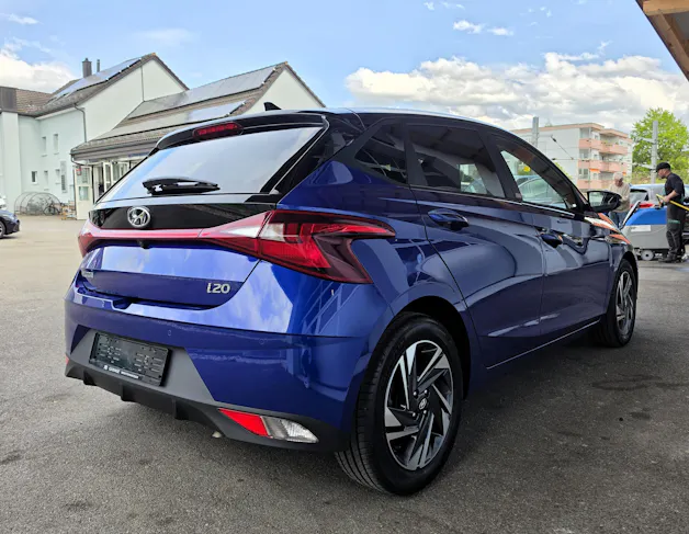 Hyundai i20 1.0 T-GDi Amplia DCT