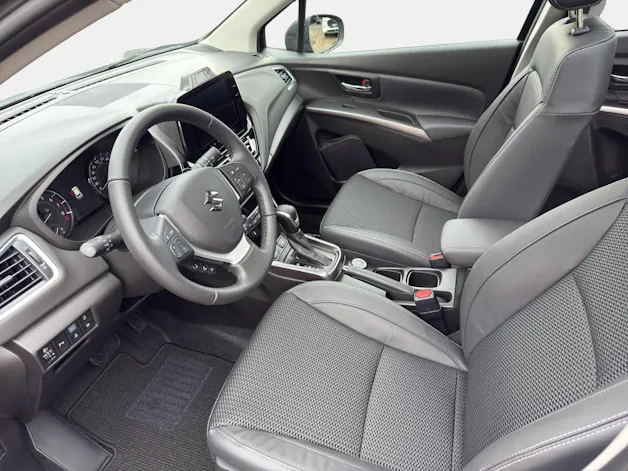 Suzuki S-Cross 1.5/102 Compact Top Hybrid 4x4