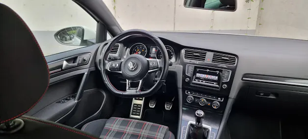 VW Golf 2.0 TSI GTI