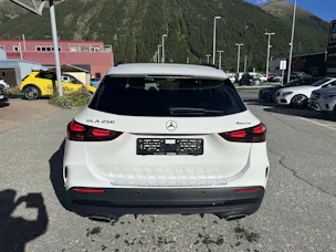 Mercedes-Benz GLA 250 Swiss Star AMG Line 4matic