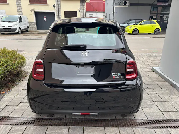Fiat 500 electric 87 kW Swiss Edition