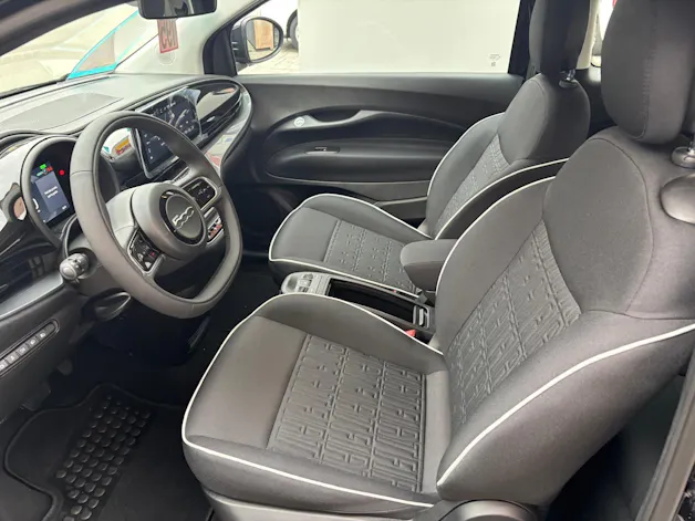 Fiat 500 electric 87 kW Swiss Edition