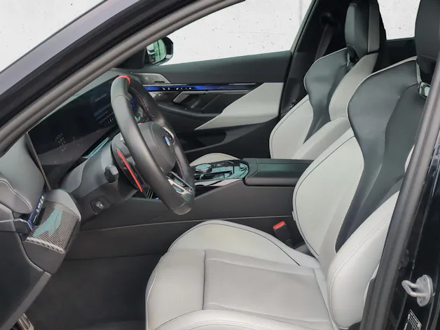 BMW M5 xDrive