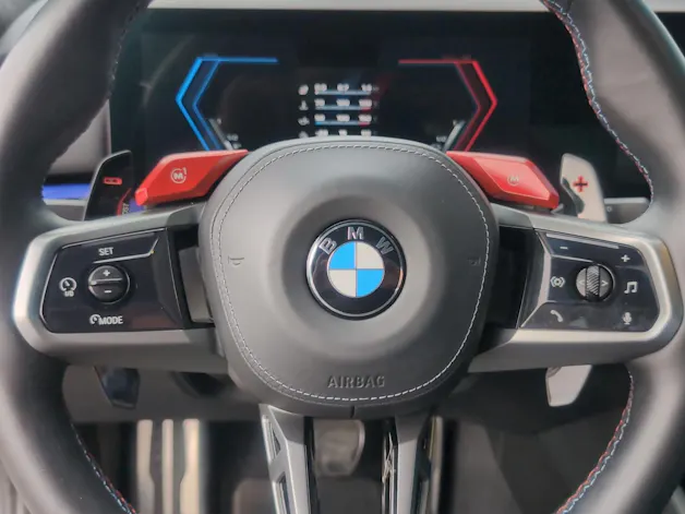 BMW M5 xDrive