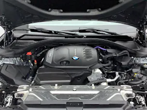 BMW 320d xDrive 48V Touring