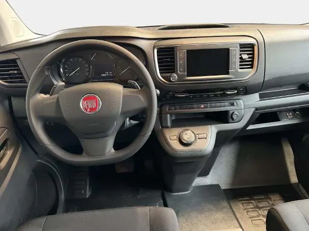 Fiat Ulyssee Kombi 2.0D/180 L3 Swiss Plus 8
